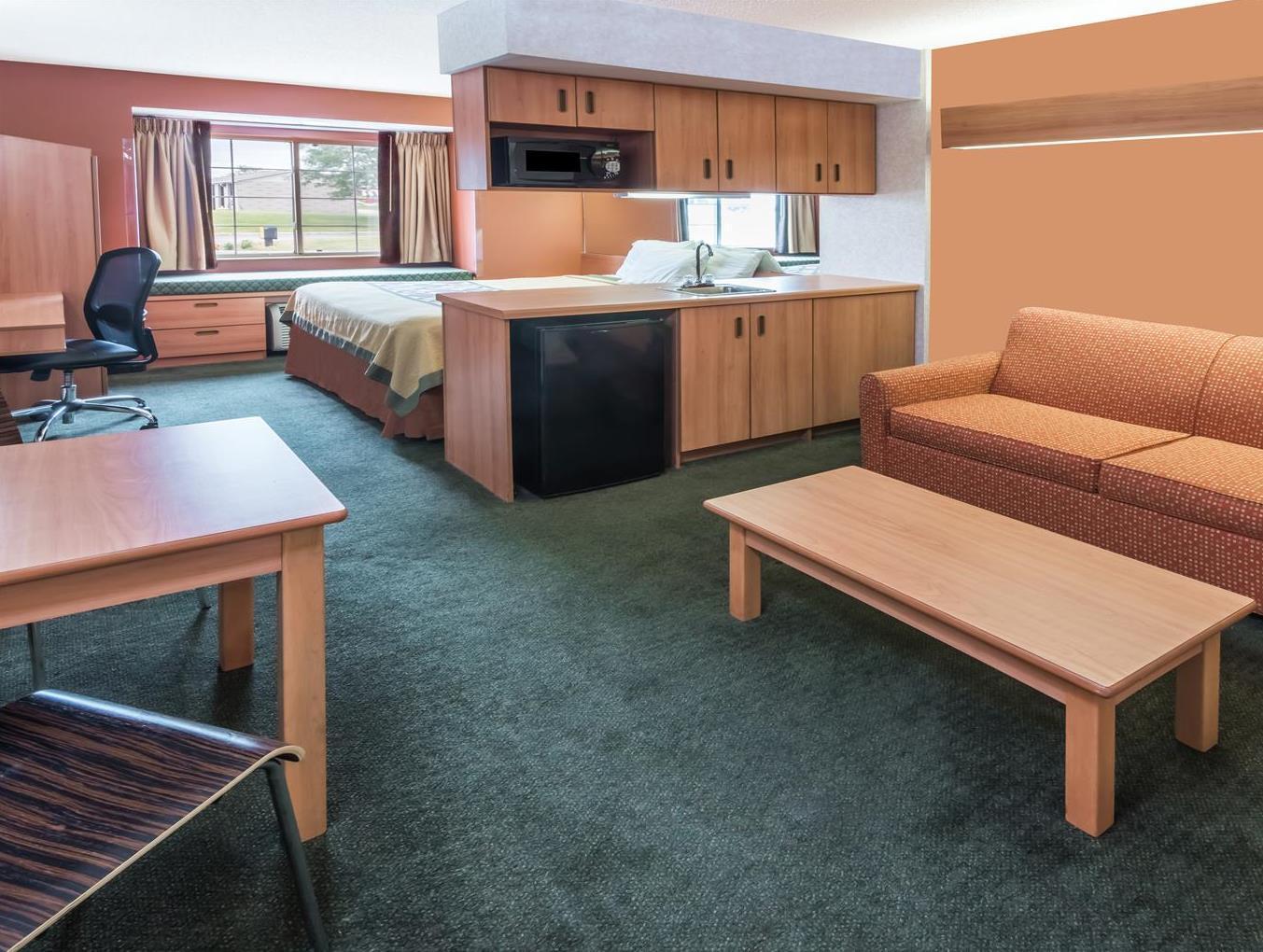 Hotel Super 8 By Wyndham Columbus West Extérieur photo